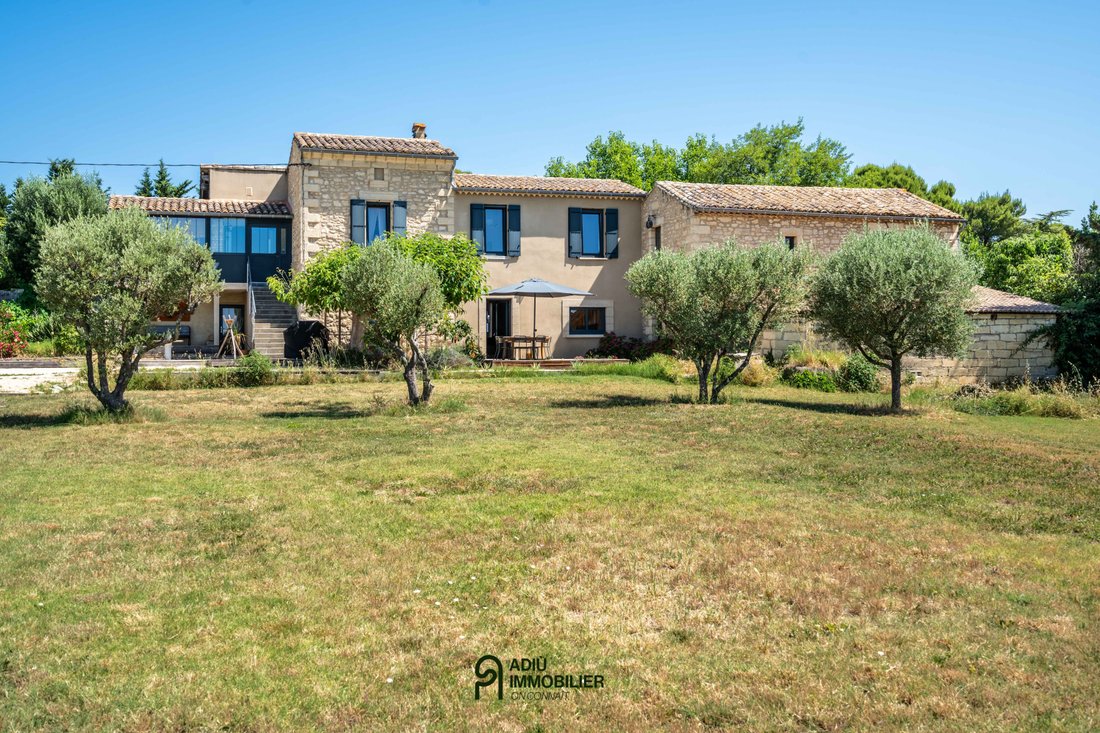 Casa en Uzès, Occitania, Francia 1 - 18217106