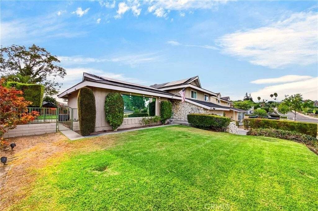 House in Fullerton, California, United States 3 - 18730047