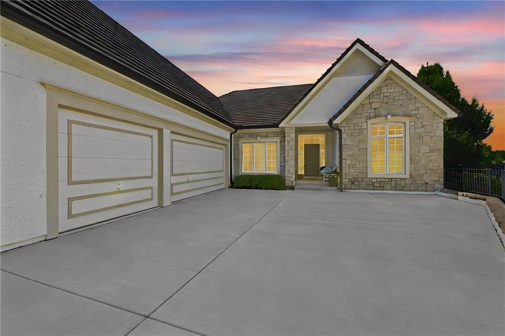 House in Parkville, Missouri, United States 3 - 18730177