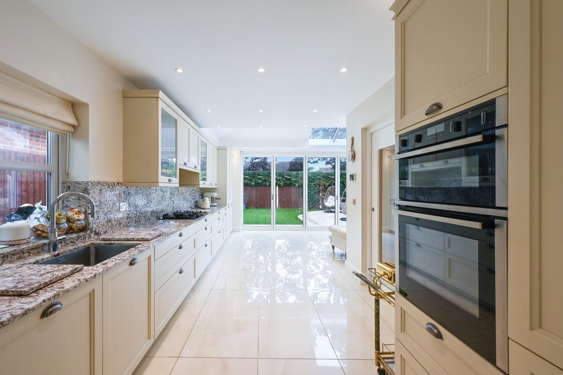 Casa a Nork, Reigate and Banstead, Inghilterra 4 - 18730216