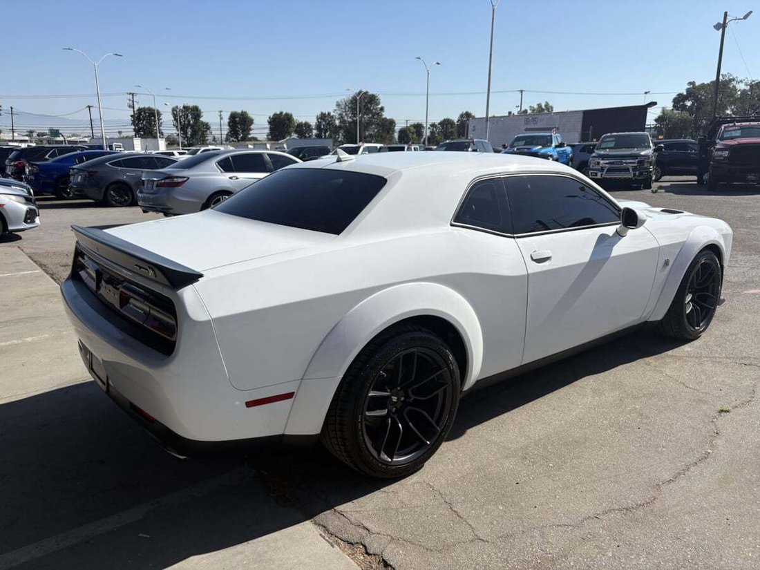 Coupe in Corona, CA, United States 4 - 18730521