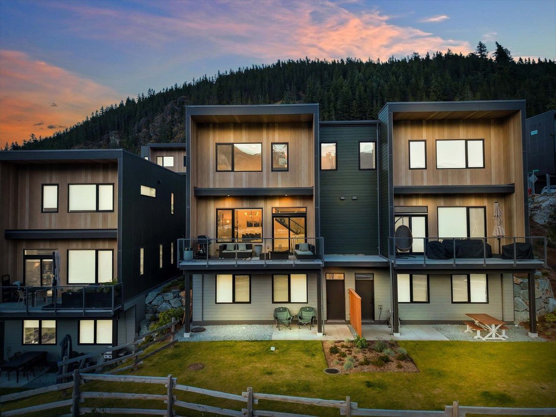 Appartement à Squamish, Colombie-Britannique, Canada 1 - 18730739