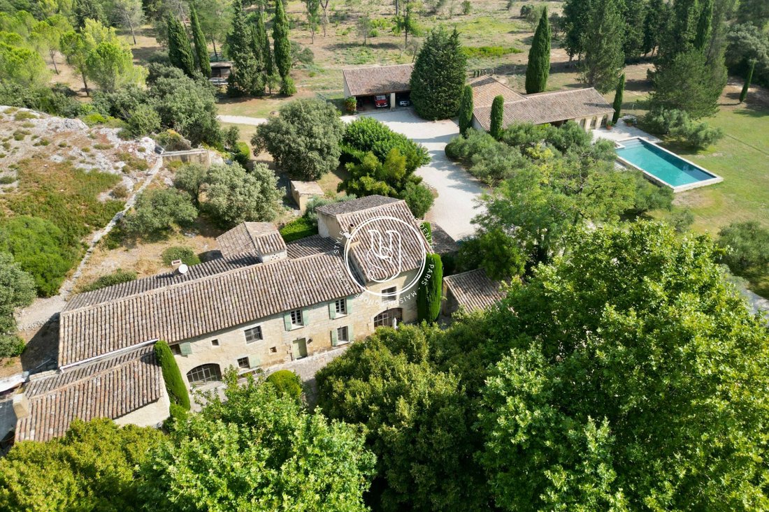 Villa à Saint-Rémy-de-Provence, Provence-Alpes-Côte d'Azur, France 1 - 18730480