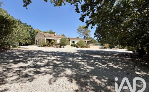 Casa en Est, Saint-Maximin-la-Sainte-Baume, Francia 1