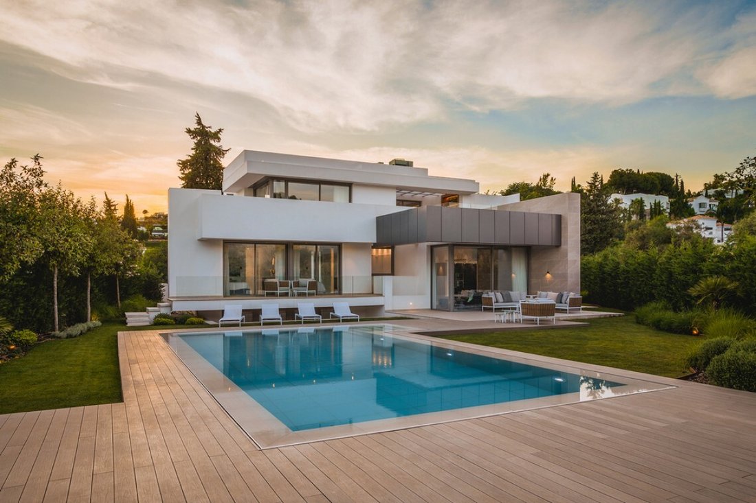 Villa in Estepona, Andalusia, Spain 1 - 18730548