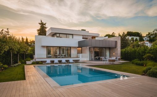 Villa à Estepona, Andalousie, Espagne 1