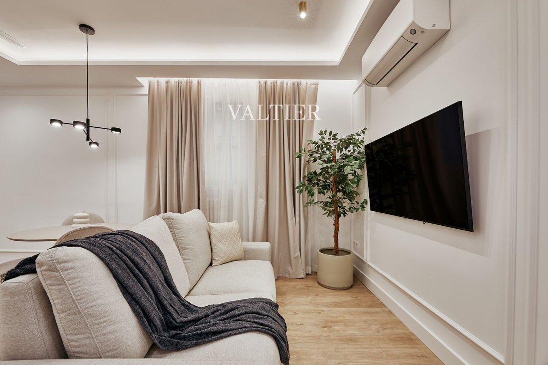 Appartamento a Chamberí, Madrid, Spagna 2 - 18730626