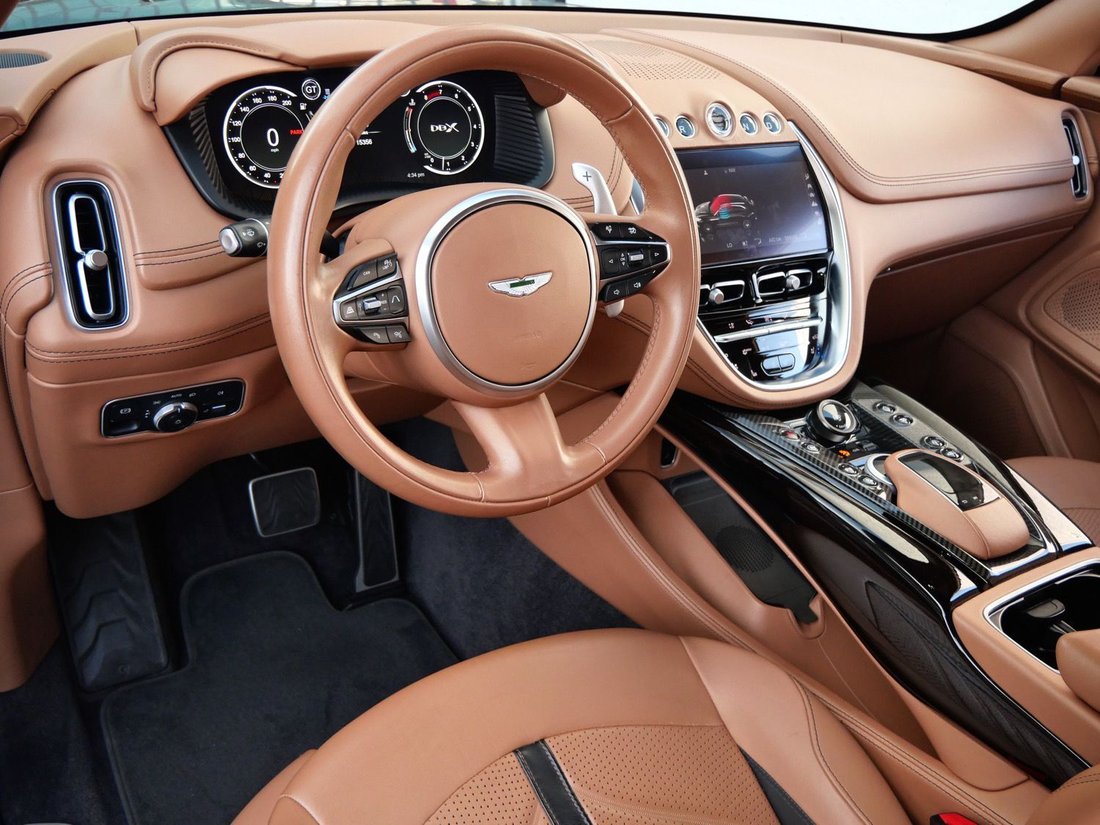 Suv in Beverly Hills, CA, United States 3 - 18579709