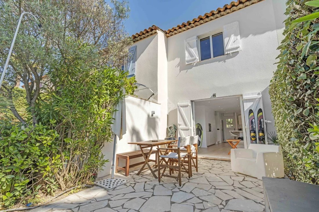 Villa à Centre Ville, Cogolin, France 2 - 18731149