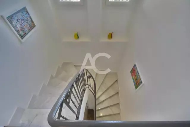 Villa in Vieille Ville, Antibes, Frankreich 4 - 15675440