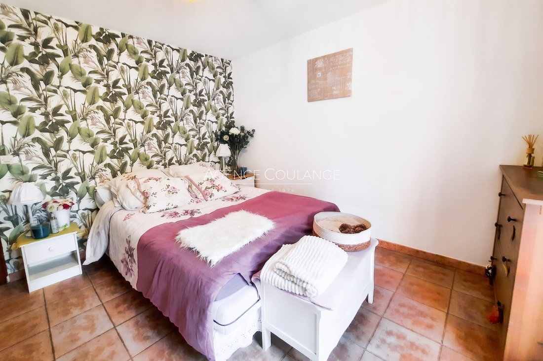 Villa en Saint-Cyr-sur-Mer, Provenza-Alpes-Costa Azul, Francia 5 - 18182251