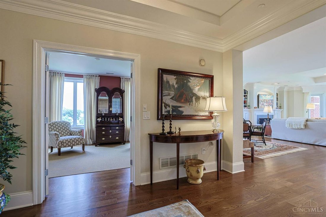 Condo in Cincinnati, Ohio, United States 5 - 18729758