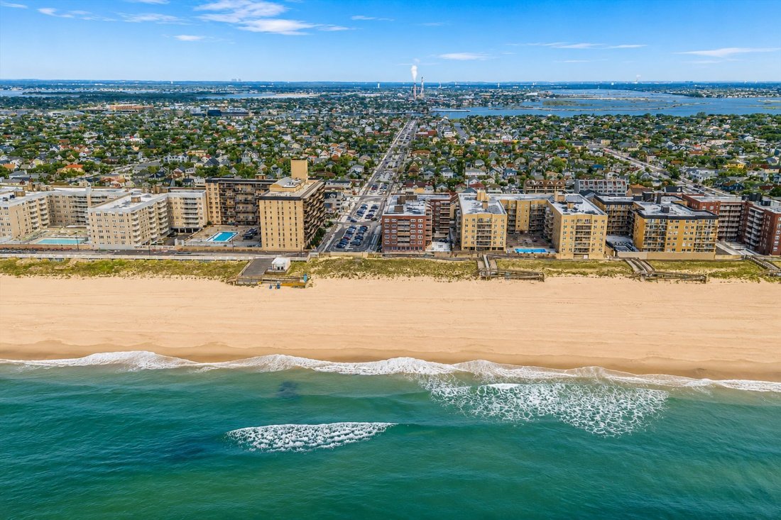 Coopératif à Long Beach, État de New York, États-Unis 1 - 18730599