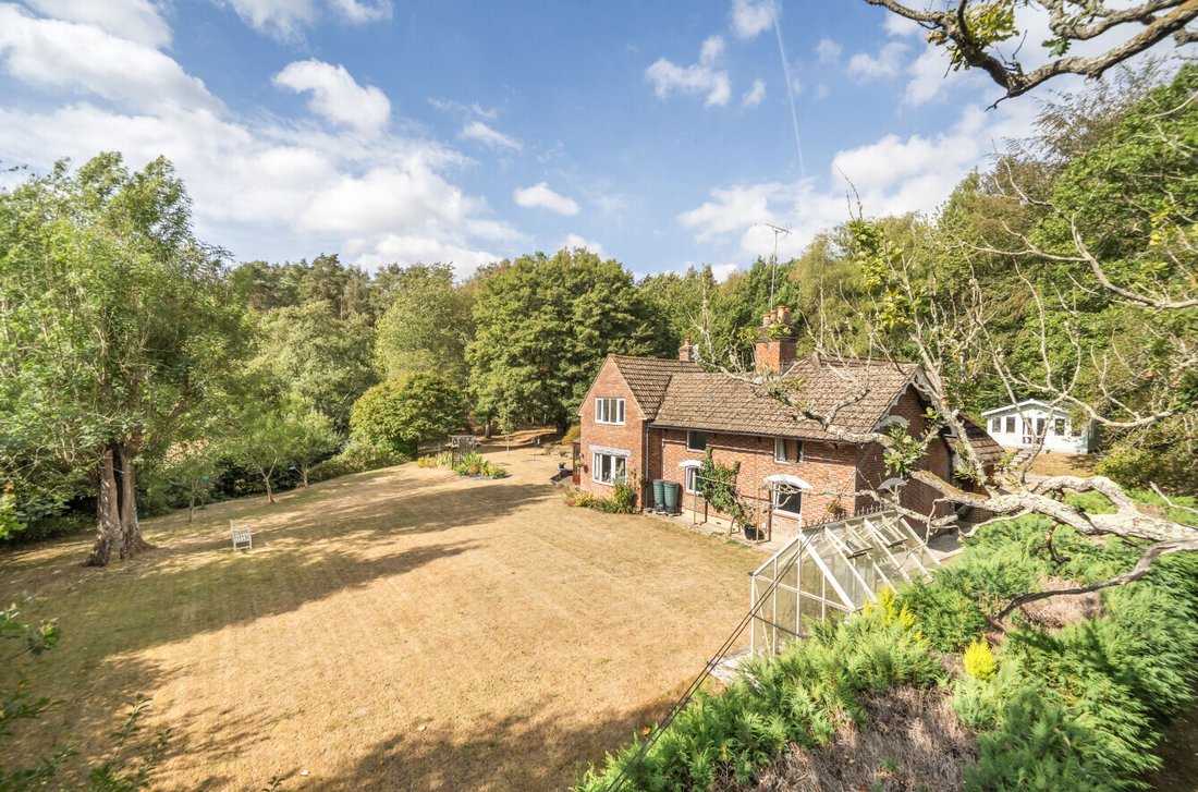 Casa en Ashurst Wood, Inglaterra 1 - 18729592