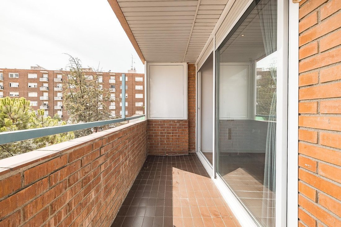 Wohnung in Les Corts, Barcelona, Spanien 4 - 18730463