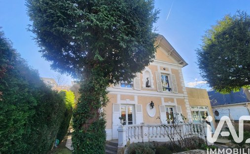 Maison à Le Parc, Saint-Maur-des-Fossés, France 1