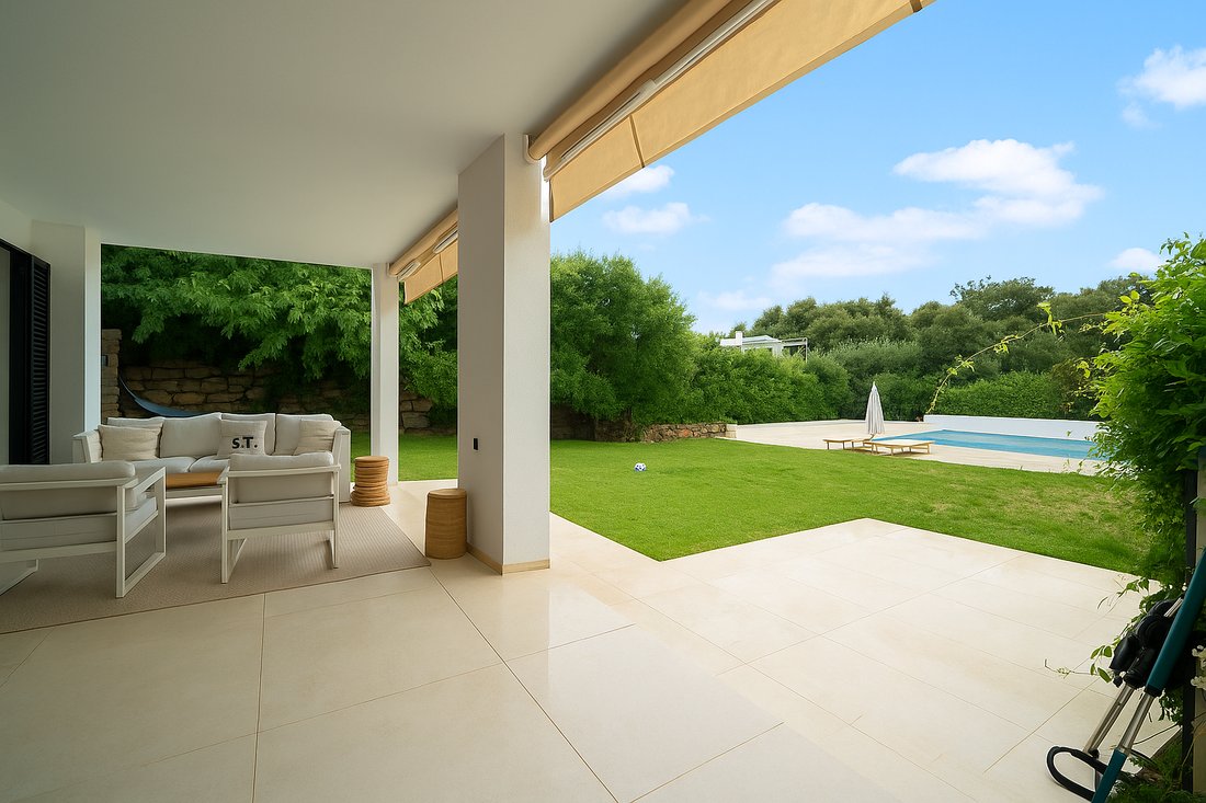 House in Sotogrande, San Roque, Andalusia 4 - 18730393