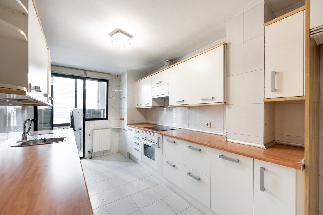 Appartement à Ciudad Lineal, Madrid, Espagne 2 - 18731062