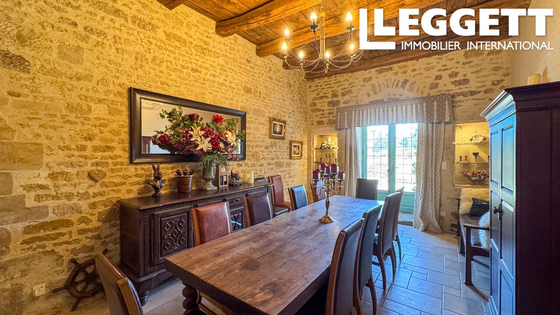 Château à Saint-Hilaire-des-Loges, Pays de la Loire, France 3 - 18730893
