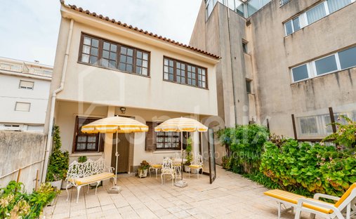 House in Espinho, Aveiro District, Portugal 1