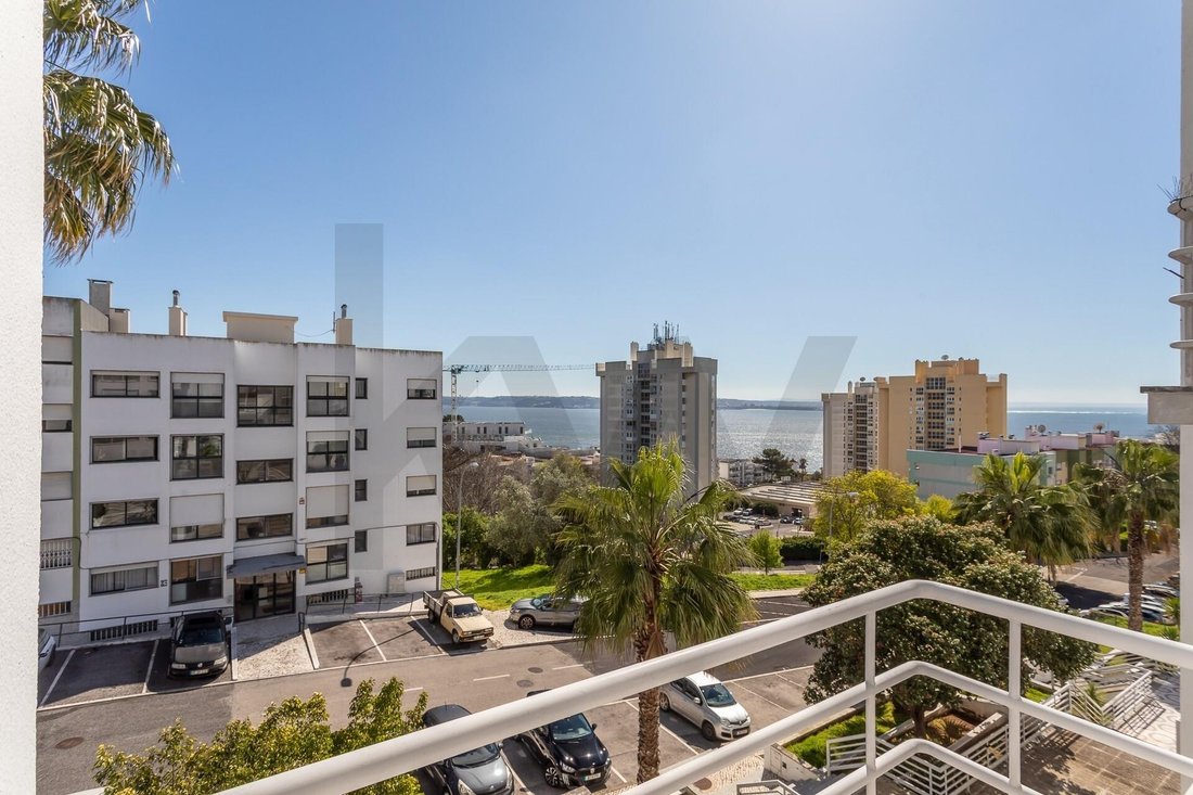 Apartment in Oeiras e Sao Juliao da Barra, Paco de Arcos e Caxias, Lisbon, Portugal 1 - 18729909