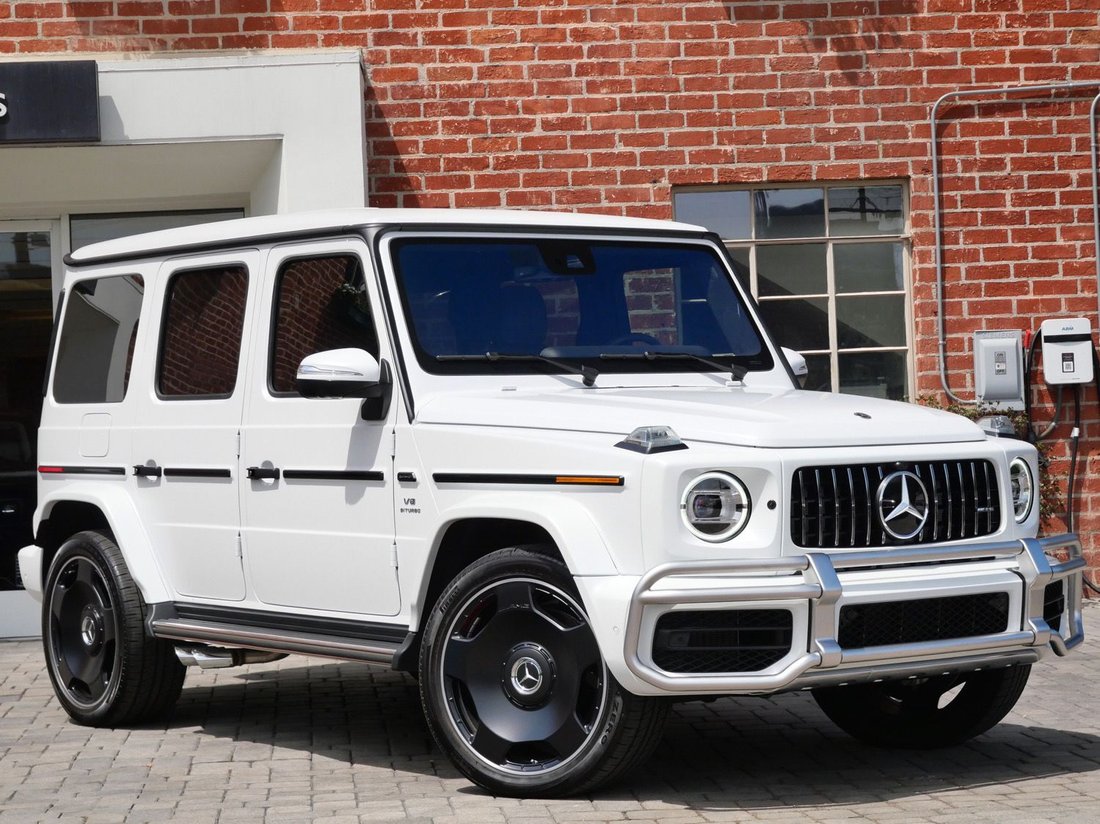 Suv in Beverly Hills, CA, United States 1 - 18730894