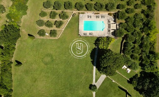 Villa à Uzès, Occitanie, France 1