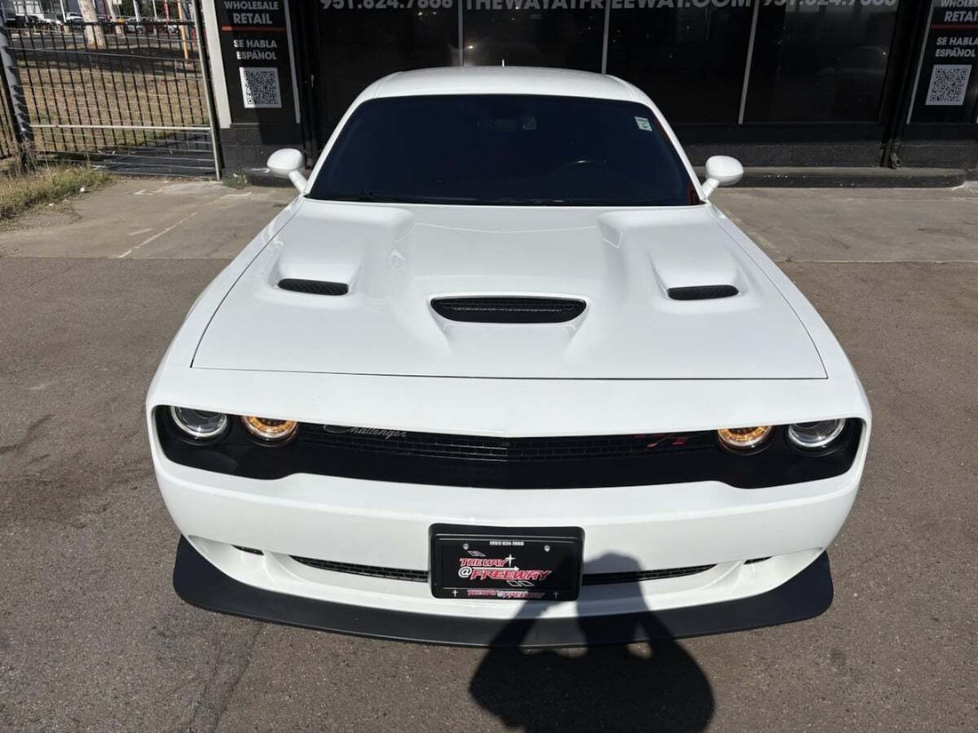 Coupe in Corona, CA, United States 2 - 18730521