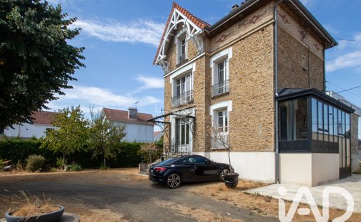 Maison à Les Jondelles, Roissy-en-Brie, France 1