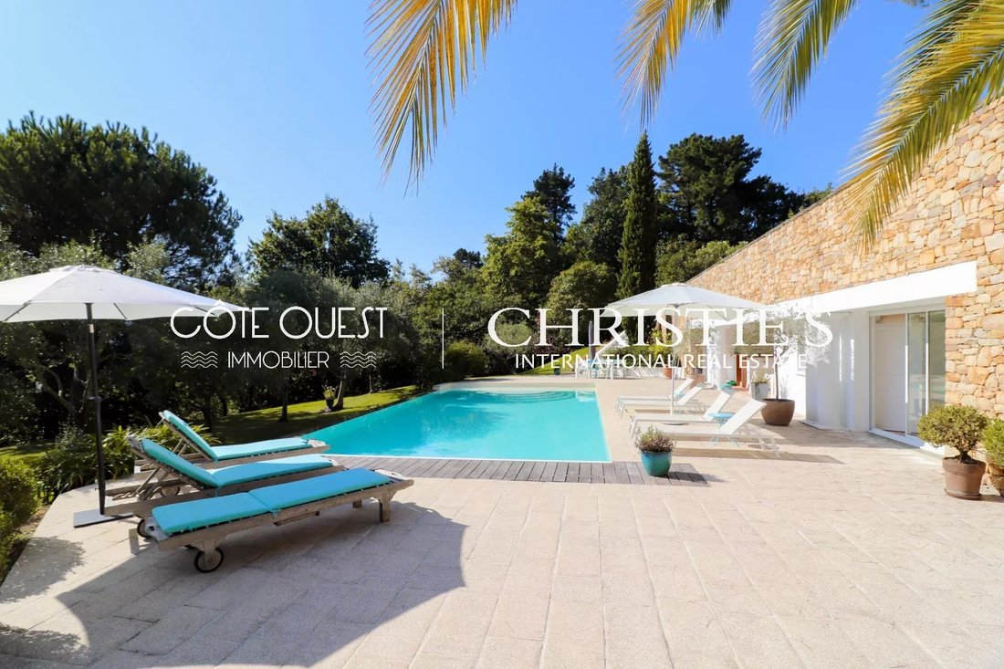 Villa in Mendi-Choko-Karrikatxar-Olhette, Urrugne, Frankreich 5 - 15465794