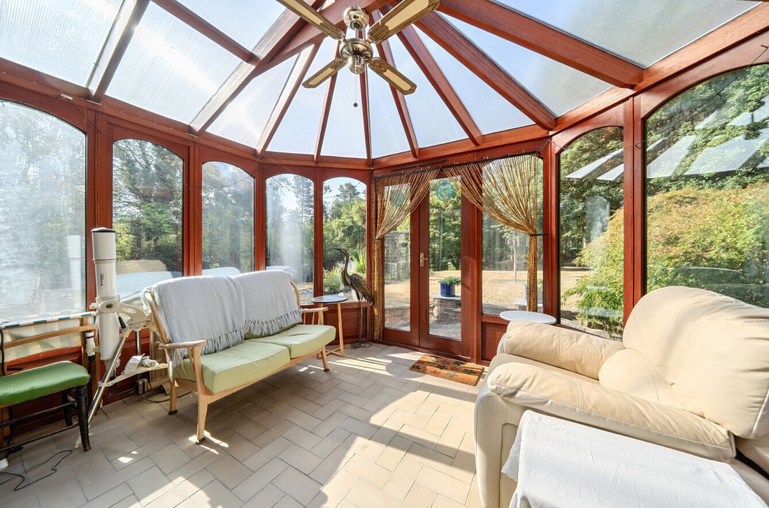 Casa en Ashurst Wood, Inglaterra 4 - 18729592