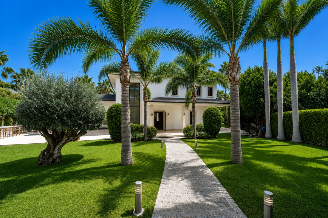 Maison à Nueva Andalucia, Marbella, Espagne 4 - 18730711