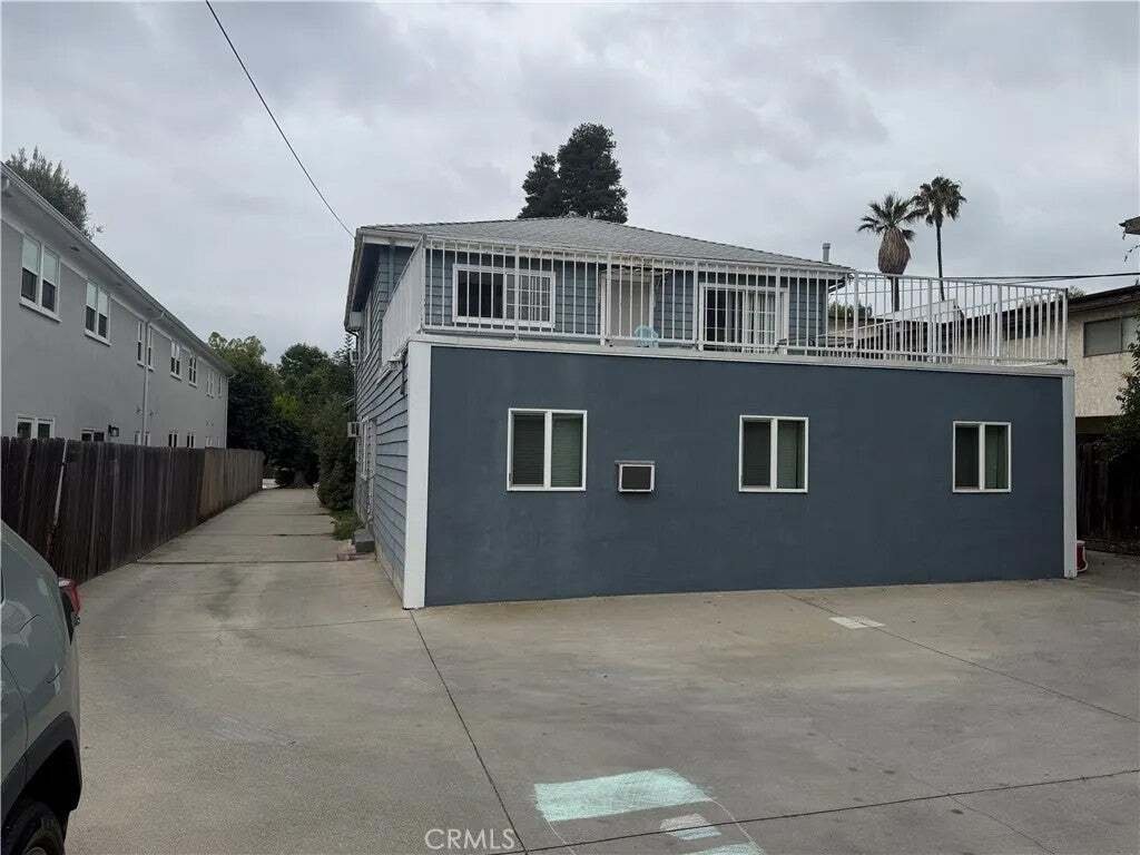 South Pasadena, California, United States 5 - 18324418