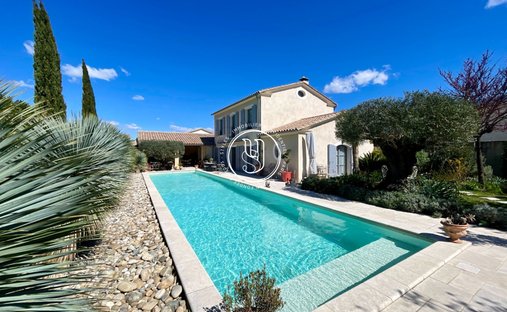 Villa en Uzès, Occitania, Francia 1