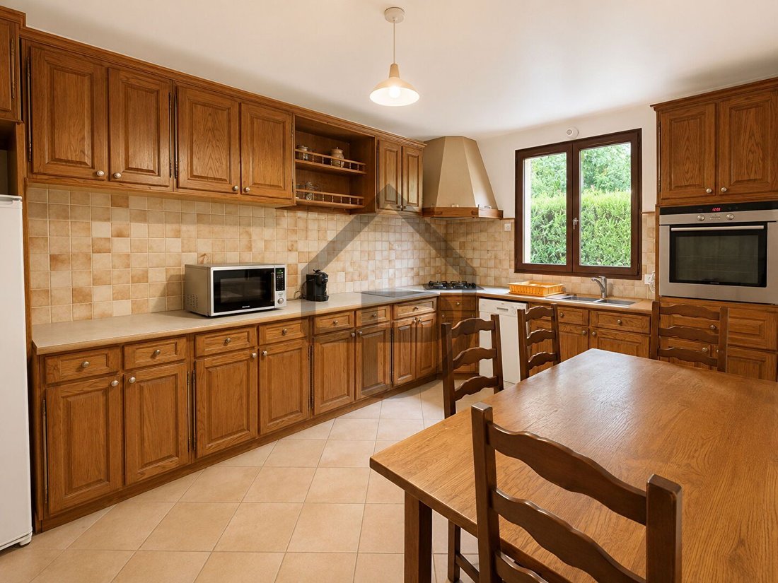 House in Centre Ville, Rueil-Malmaison, France 4 - 18730807