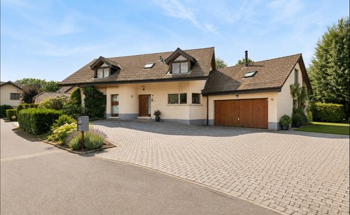 Casa a Arnex-sur-Nyon, Vaud, Svizzera 1