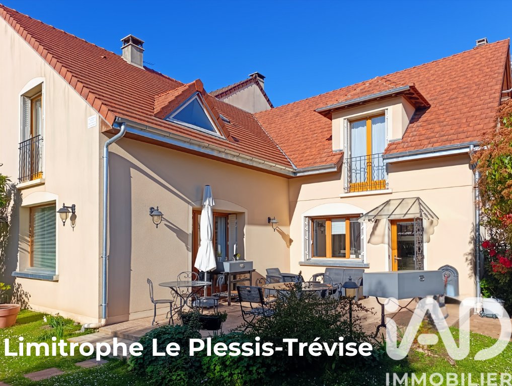 Casa en Champigny-sur-Marne, Isla de Francia, Francia 1 - 17714819