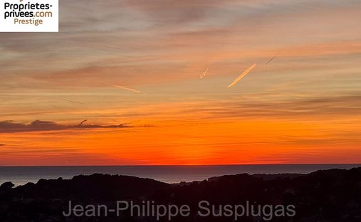 Villa a Nord Est, Ollioules, Francia 1