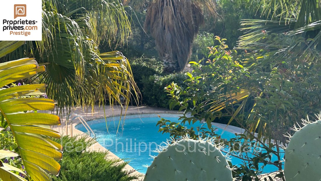 Villa à Saint-Cyr-sur-Mer, Provence-Alpes-Côte d'Azur, France 1 - 18731395