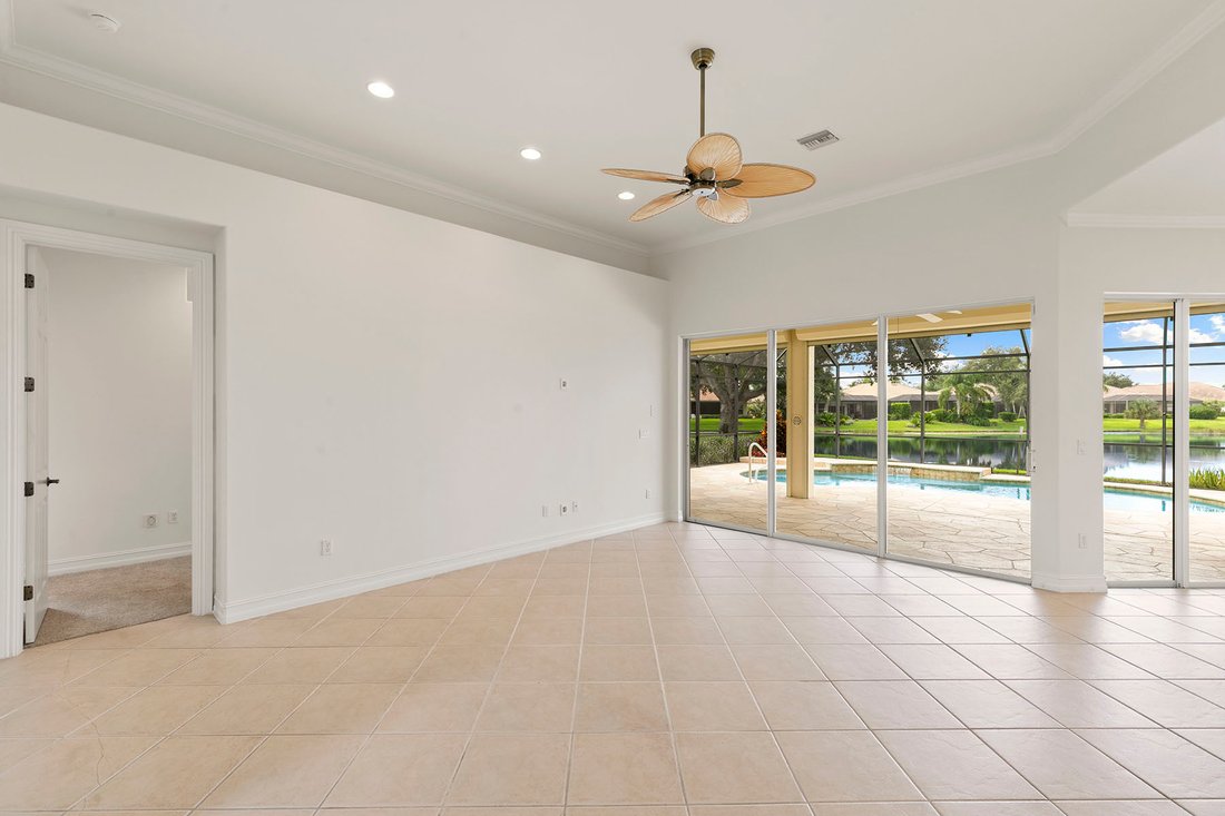 House in Naples, Florida, United States 5 - 18731421