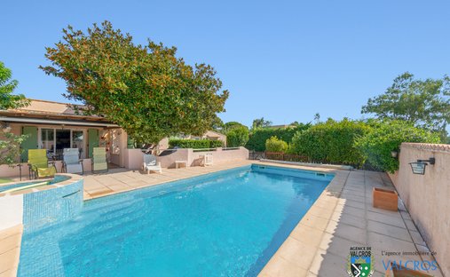 Villa à La Londe-les-Maures, Provence-Alpes-Côte d'Azur, France 1