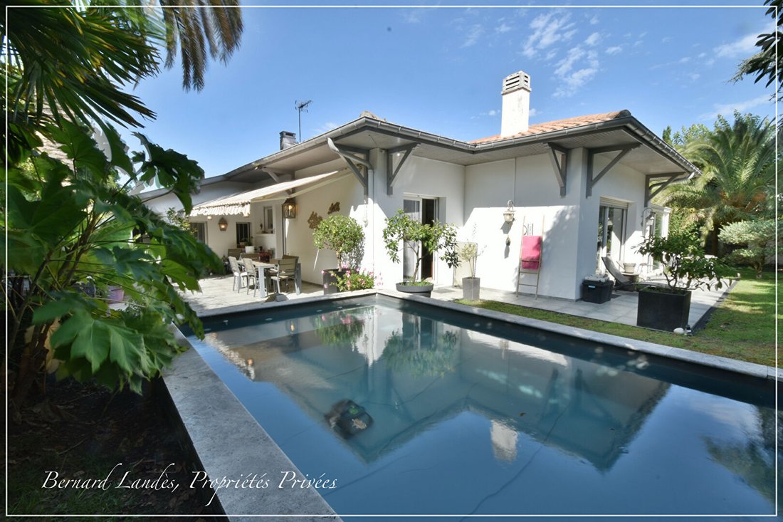 Villa in La Rochefoucauld-Aguilera, Biarritz, France 1 - 18734067