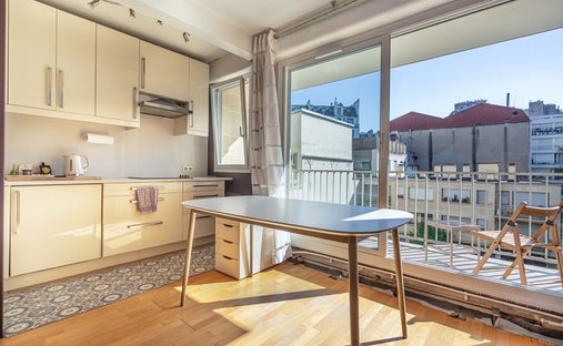 Apartment in Belleville-Saint Maur, Paris 11e Arrondissement, Paris 1