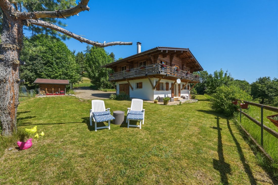 Maison à Divonne-les-Bains, Auvergne-Rhône-Alpes, France 2 - 18736496
