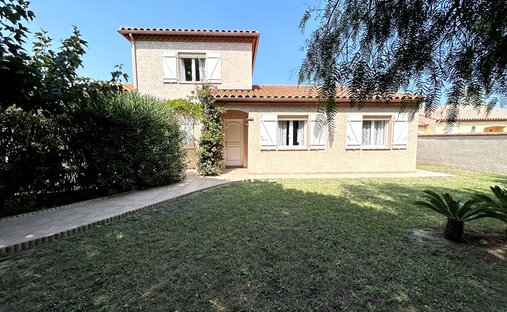 Villa a Alénya, Occitania, Francia 1