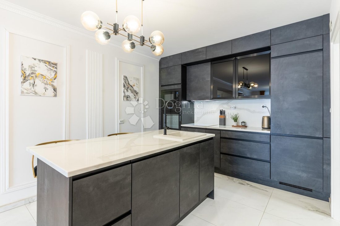 Apartamento en Mjesni odbor "Sveti Duh", Zagreb, Zagreb 4 - 18736644