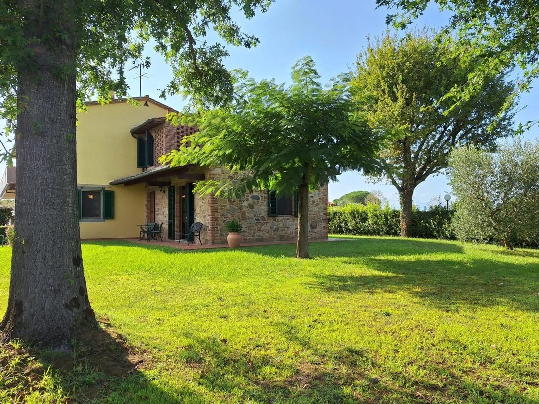 Altro a Orentano, Toscana, Italia 1 - 18736153
