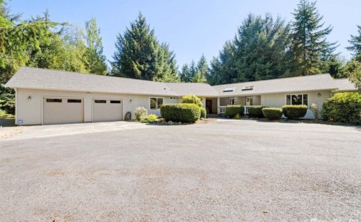 House in Port Angeles, Washington, United States 1