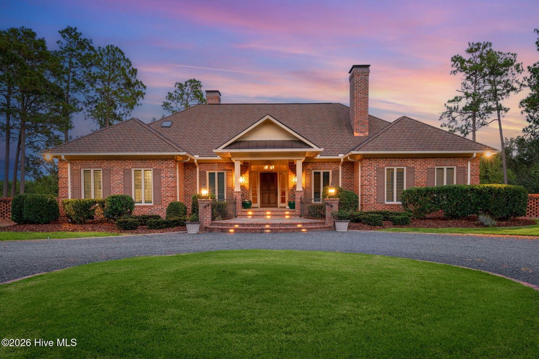 Casa en Southern Pines, Carolina del Norte, Estados Unidos 3 - 18732357