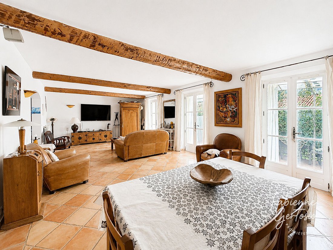 Villa en Tolón, Provenza-Alpes-Costa Azul, Francia 2 - 18737448
